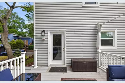 15 Bergen Court, Huntington Station, NY 11746 - Photo 22