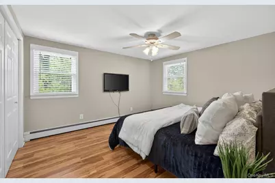15 Bergen Court, Huntington Station, NY 11746 - Photo 20