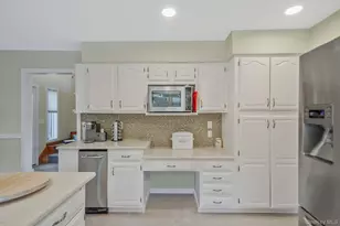 29 Seacove Ln, South Jamesport, NY 11901 - Photo 10