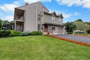 29 Seacove Ln, South Jamesport, NY 11901 - Photo 2
