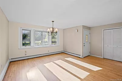 797 Waverly Avenue, Holtsville, NY 11742 - Photo 10