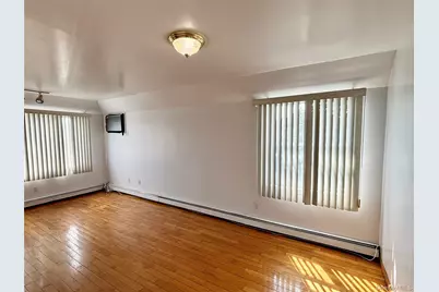 177-45 Meadow Road #2nd Floor, Jamaica, NY 11434 - Photo 4