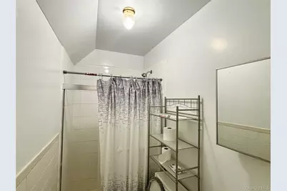 177-45 Meadow Road #2nd Floor, Jamaica, NY 11434 - Photo 8