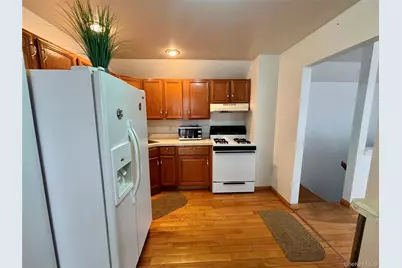 177-45 Meadow Road #2nd Floor, Jamaica, NY 11434 - Photo 6