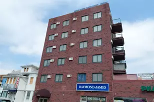 2570 E 17th St, Brooklyn, NY 11235 - Photo 2