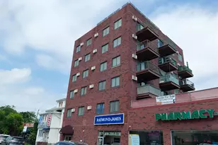 2570 E 17th St, Brooklyn, NY 11235 - Photo 1
