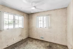 8 Gerhard Rd, Plainview, NY 11803 - Photo 18