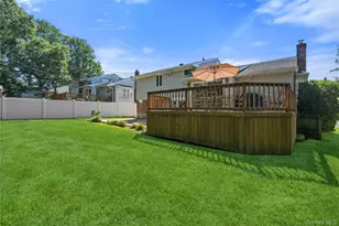 19 Jody Ln, Plainview, NY 11803 - Photo 28