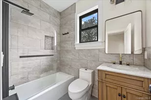 631 N Broadway, Yonkers, NY 10701 - Photo 16