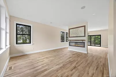 631 N Broadway, Yonkers, NY 10701 - Photo 2