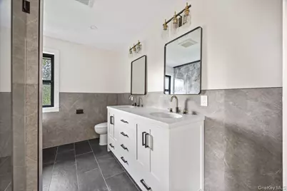631 N Broadway, Yonkers, NY 10701 - Photo 28
