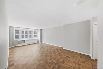310 E 70th Street #5C, New York, NY 10021 - Photo 8