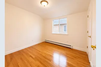 14925 15th Drive #2nd fl, Whitestone, NY 11357 - Photo 10
