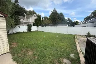 1556 Adams St, Elmont, NY 11003 - Photo 20