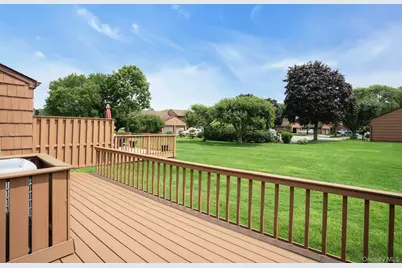 121 Scarlett Drive, Commack, NY 11725 - Photo 34