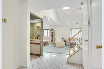 121 Scarlett Drive, Commack, NY 11725 - Photo 8