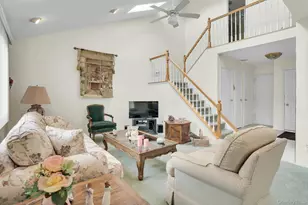 121 Scarlett Dr, Commack, NY 11725 - Photo 20