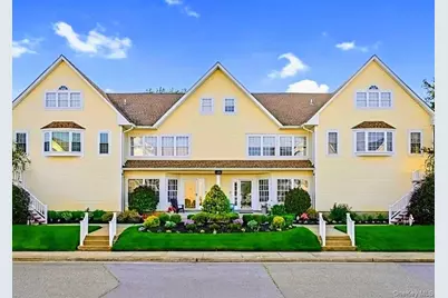 226 Westside Avenue #B, Freeport, NY 11520 - Photo 2