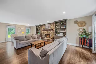 8 Old Orchard Ct, Rocky Point, NY 11778 - Photo 6