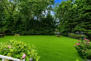 8 Old Orchard Ct, Rocky Point, NY 11778 - Photo 34