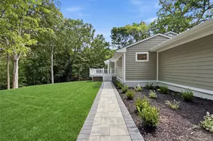 128 Bay Ave, Huntington, NY 11743 - Photo 24