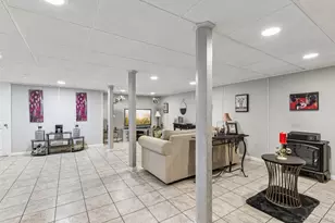 107 Kettles Ln, Medford, NY 11763 - Photo 28
