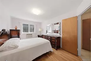 66-69 73rd Pl, Middle Village, NY 11379 - Photo 10