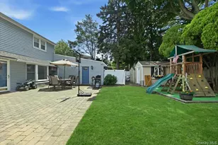 64 Bridle Ln, Hicksville, NY 11801 - Photo 22