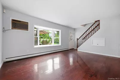 64 Bridle Lane, Hicksville, NY 11801 - Photo 6