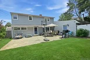 64 Bridle Ln, Hicksville, NY 11801 - Photo 24