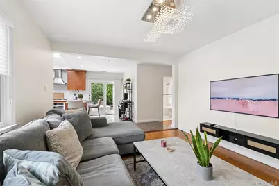 101 Lefferts Road, Garden City, NY 11530 - Photo 10