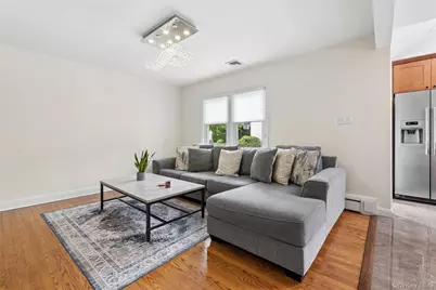 101 Lefferts Road, Garden City, NY 11530 - Photo 8
