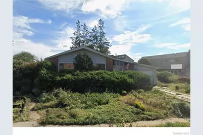 4 Brook Path, Plainview, NY 11803 - Photo 1