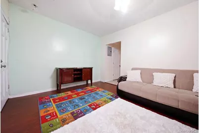 11535 197th Street, Saint Albans, NY 11412 - Photo 4