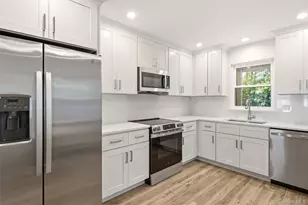 254 Edinburgh Dr, Ridge, NY 11961 - Photo 10