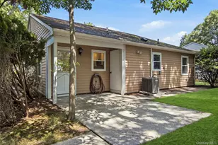 254 Edinburgh Dr, Ridge, NY 11961 - Photo 18