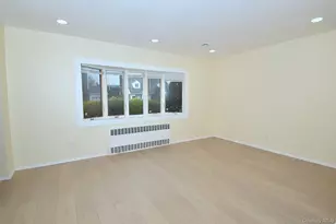 37 Amby Ave, Plainview, NY 11803 - Photo 2