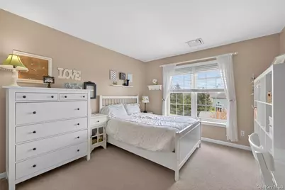 17 Oldwyck Crescent, Highland Mills, NY 10930 - Photo 32