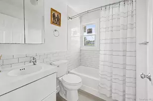 7 Laura Lee Dr, Center Moriches, NY 11934 - Photo 10