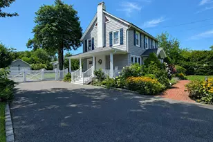9 Ocean Ave, Amityville, NY 11701 - Photo 4
