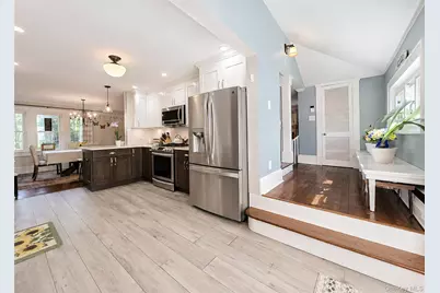 9 Ocean Avenue, Amityville, NY 11701 - Photo 8