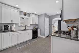 615 Briggs St, Bellmore, NY 11710 - Photo 8