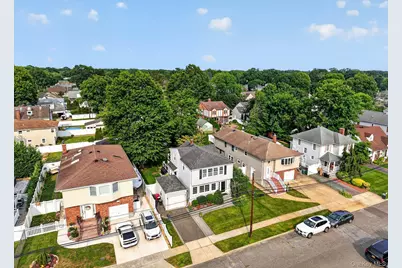 615 Briggs Street, Bellmore, NY 11710 - Photo 30