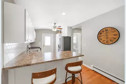 65 Hawthorne Avenue, West Babylon, NY 11704 - Photo 18