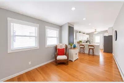 65 Hawthorne Avenue, West Babylon, NY 11704 - Photo 14