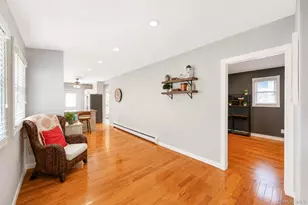 65 Hawthorne Ave, West Babylon, NY 11704 - Photo 12