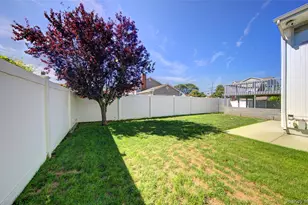 95 Irving Ave, Freeport, NY 11520 - Photo 18