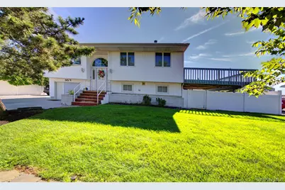 95 Irving Avenue, Freeport, NY 11520 - Photo 2