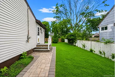 236 36th Street, Lindenhurst, NY 11757 - Photo 24