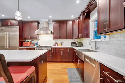 1125 Little Whaleneck Road, Merrick, NY 11566 - Photo 22